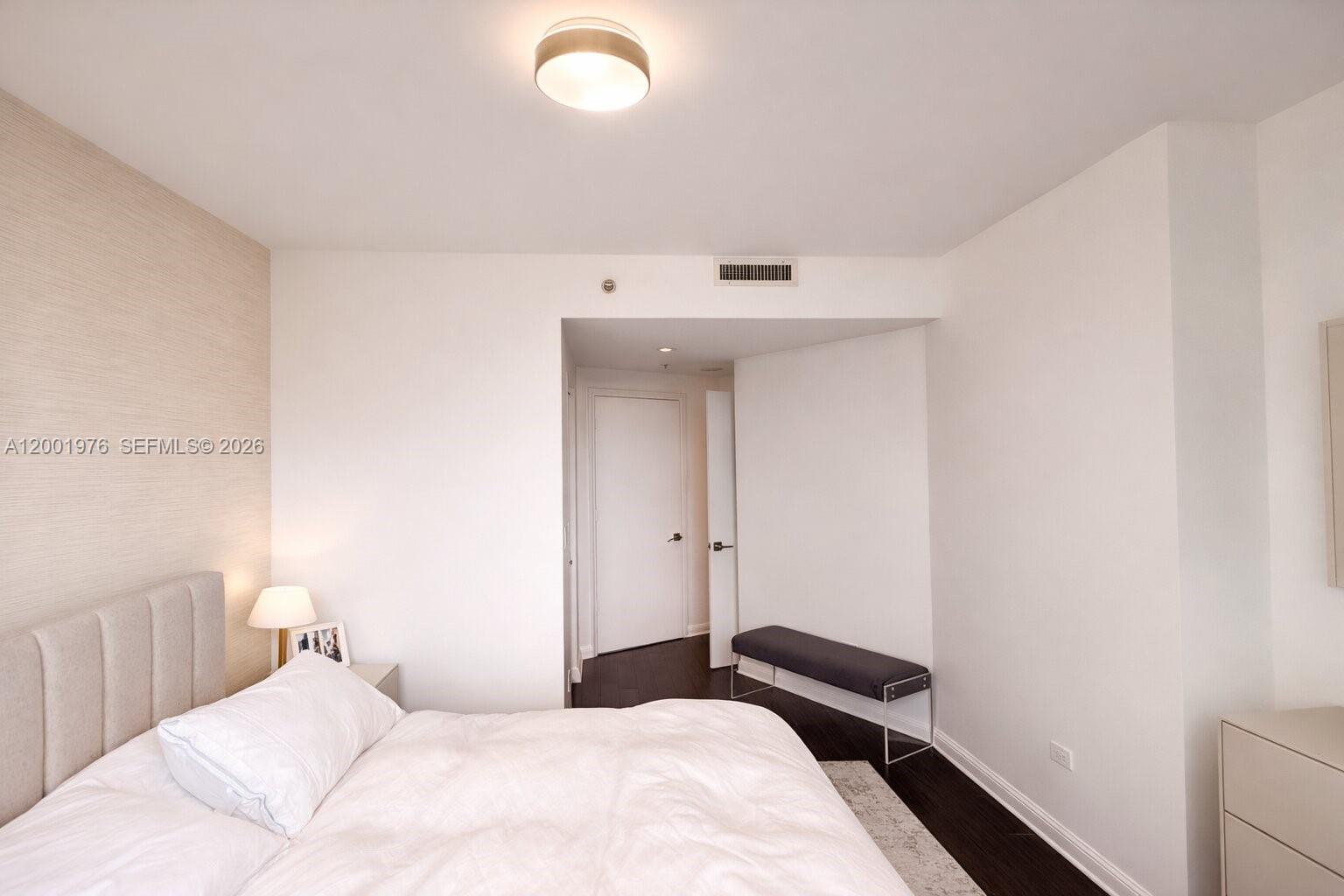 848 Brickell Key Dr #905 Miami, FL 33131