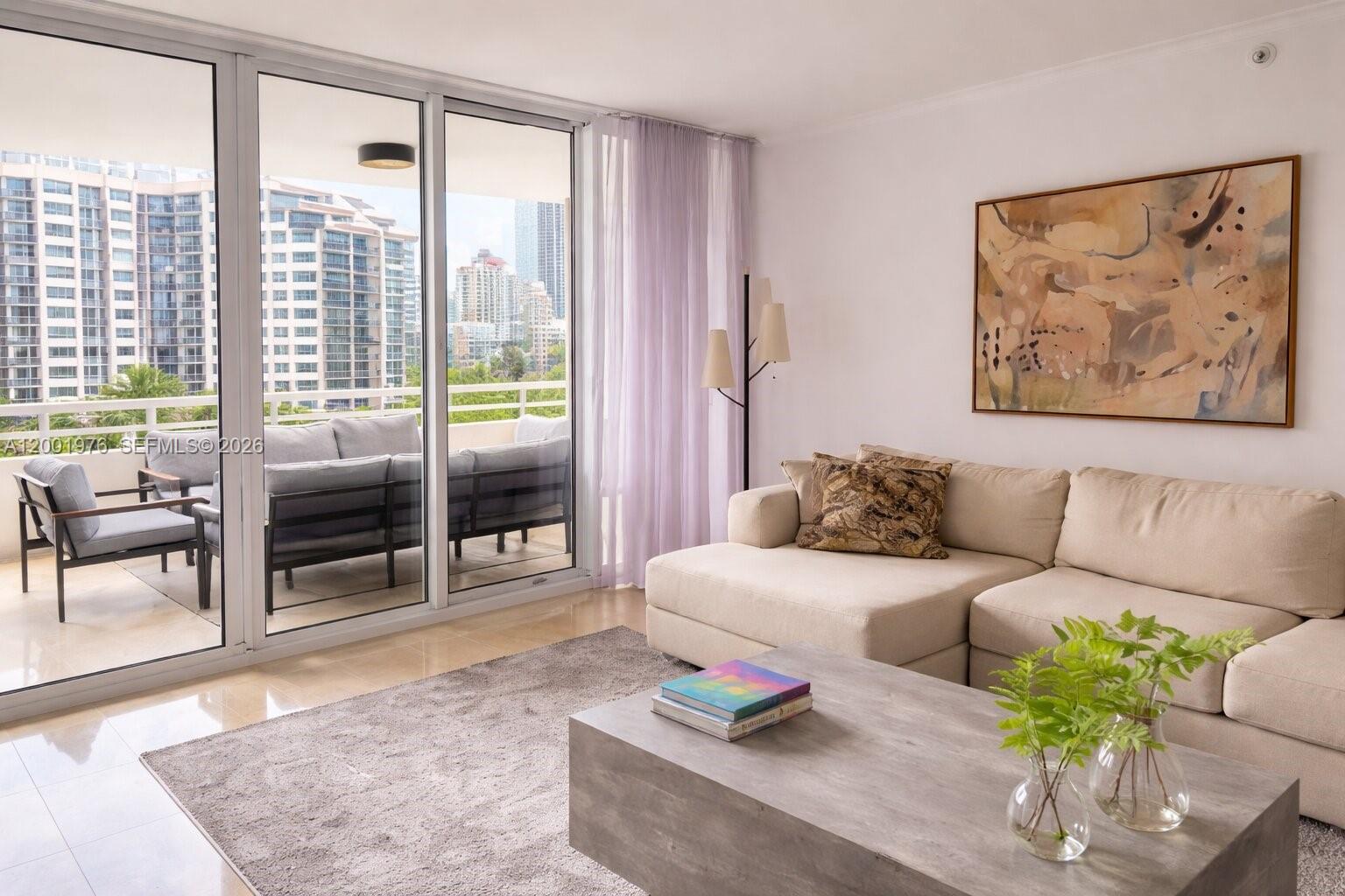 848 Brickell Key Dr #905 Miami, FL 33131