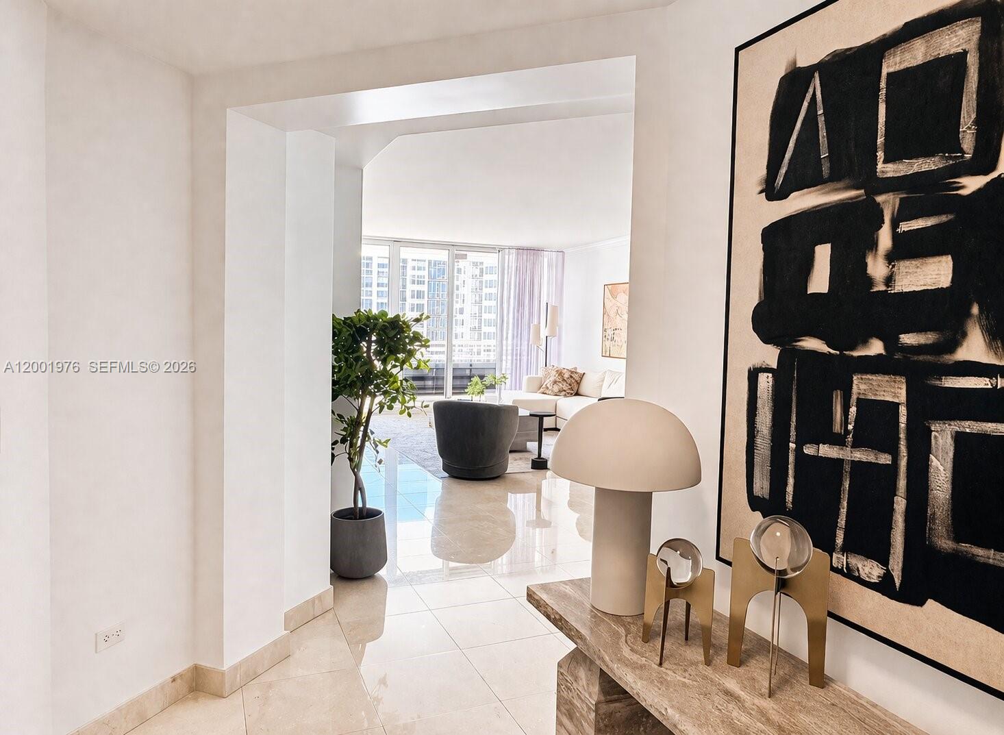 848 Brickell Key Dr #905 Miami, FL 33131