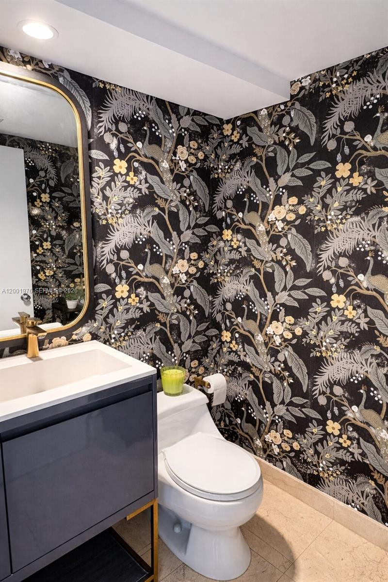 848 Brickell Key Dr #905 Miami, FL 33131