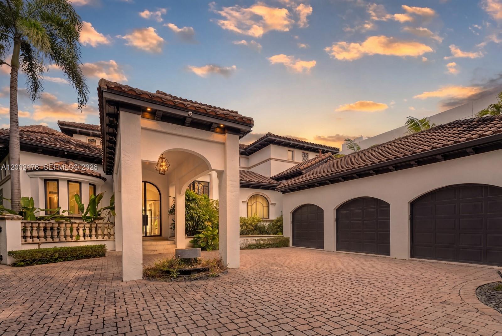 432 S Hibiscus Dr Miami Beach, FL 33139