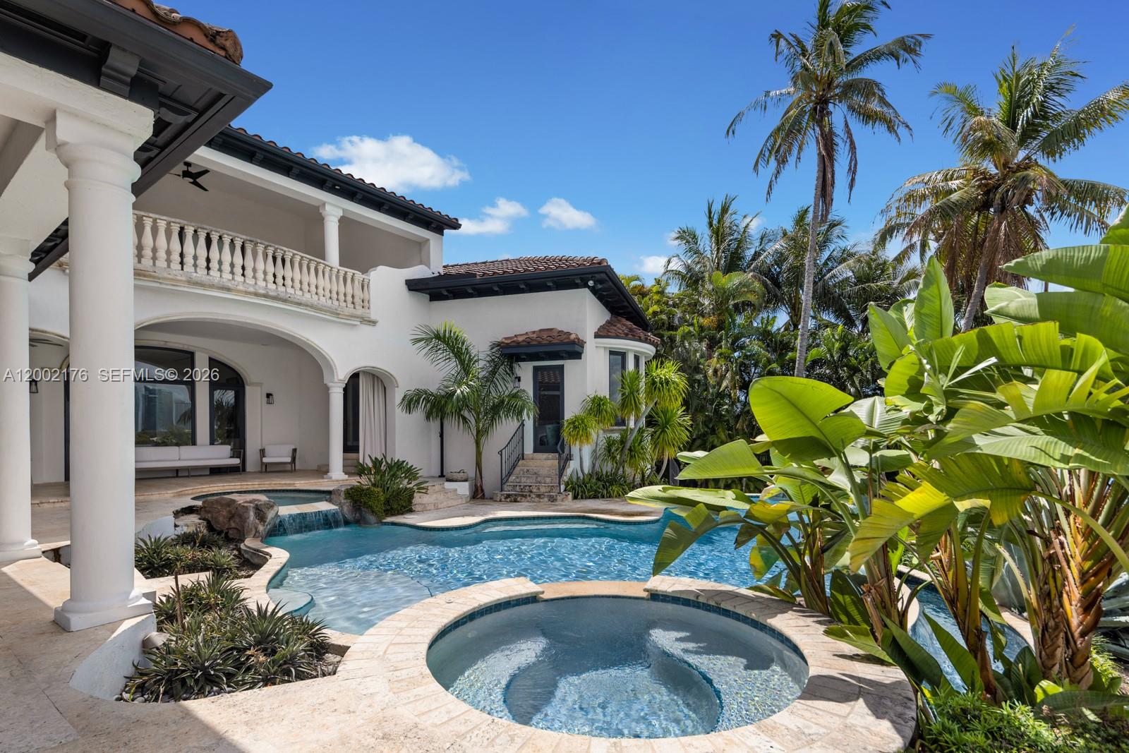 432 S Hibiscus Dr Miami Beach, FL 33139