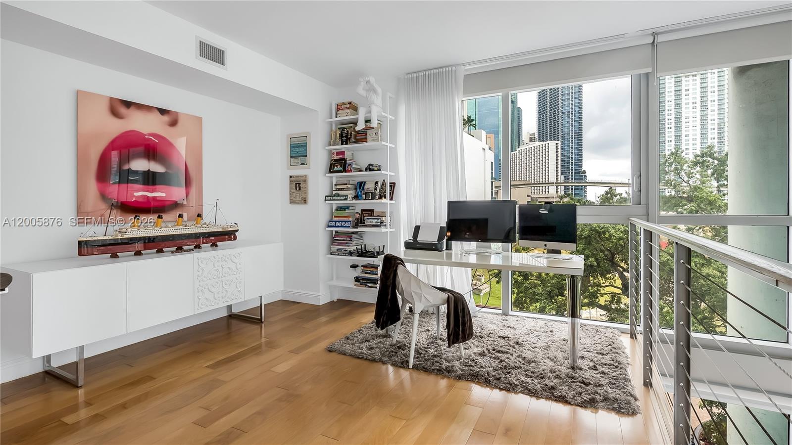 90 SW 3rd St #TH 308 Miami, FL 33130
