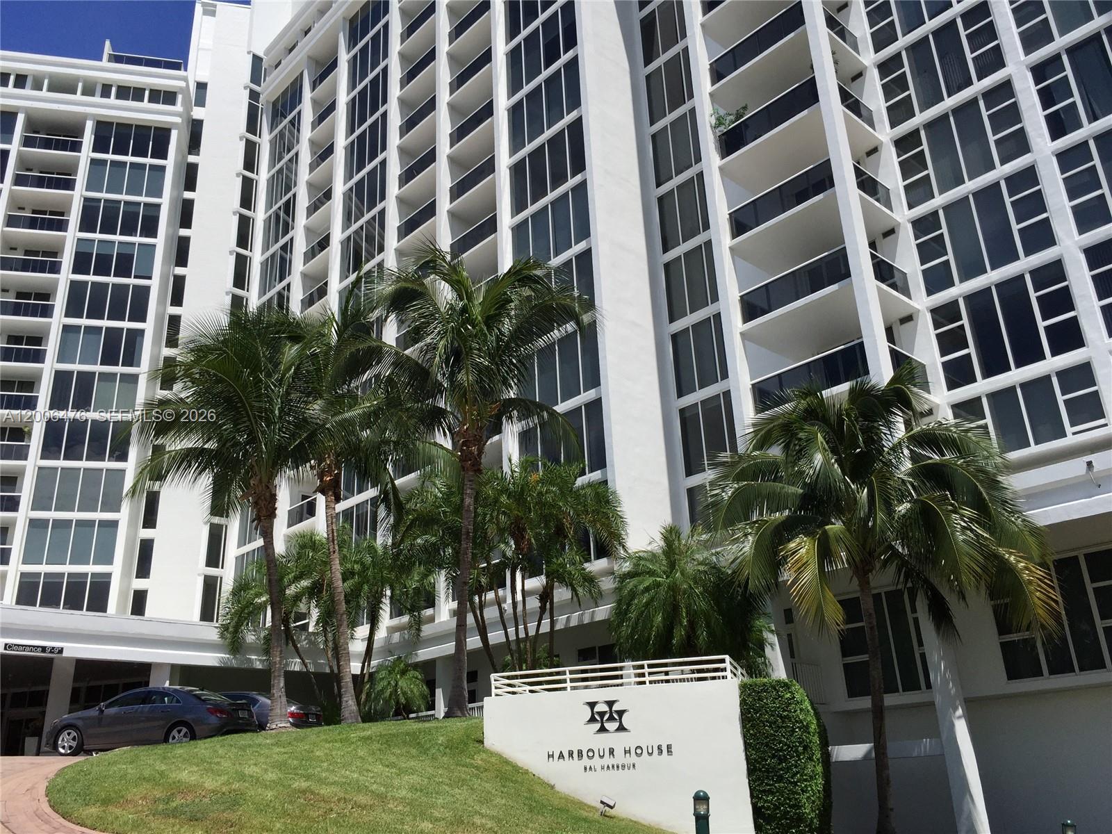 image Harbour House10