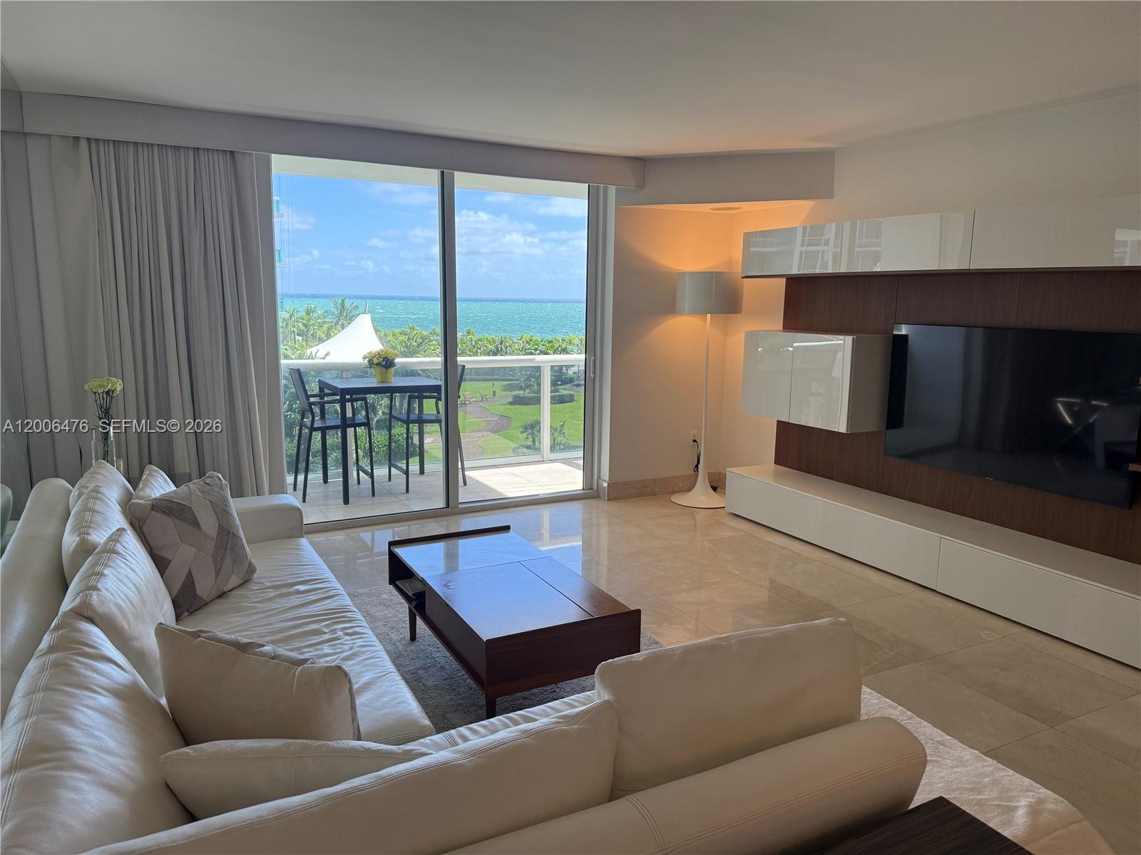 image Harbour House1