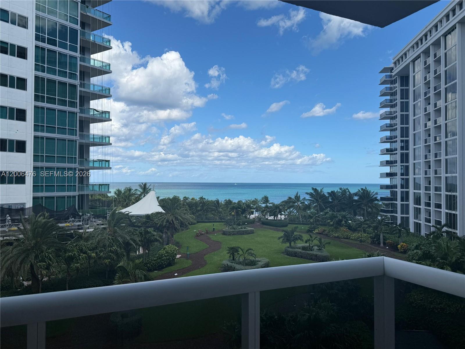 image Harbour House24