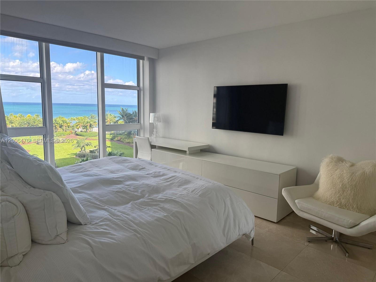 image Harbour House28