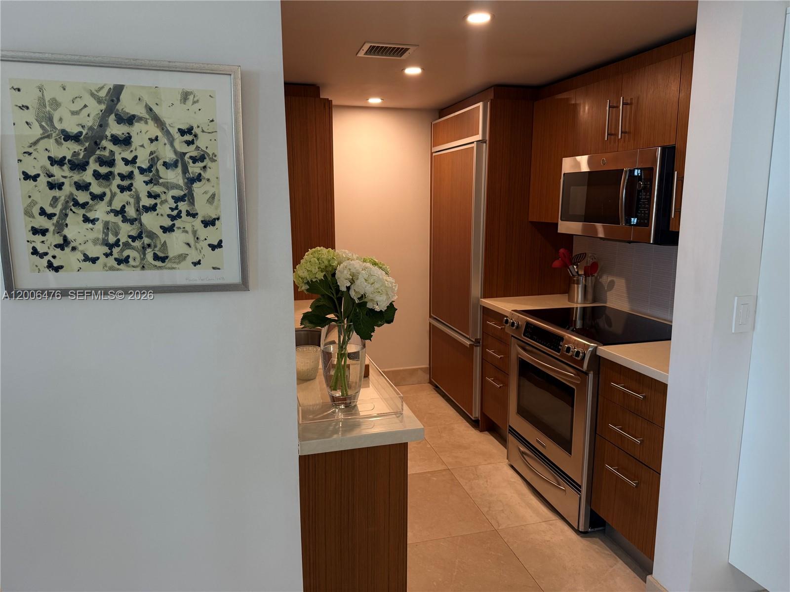 image Harbour House38