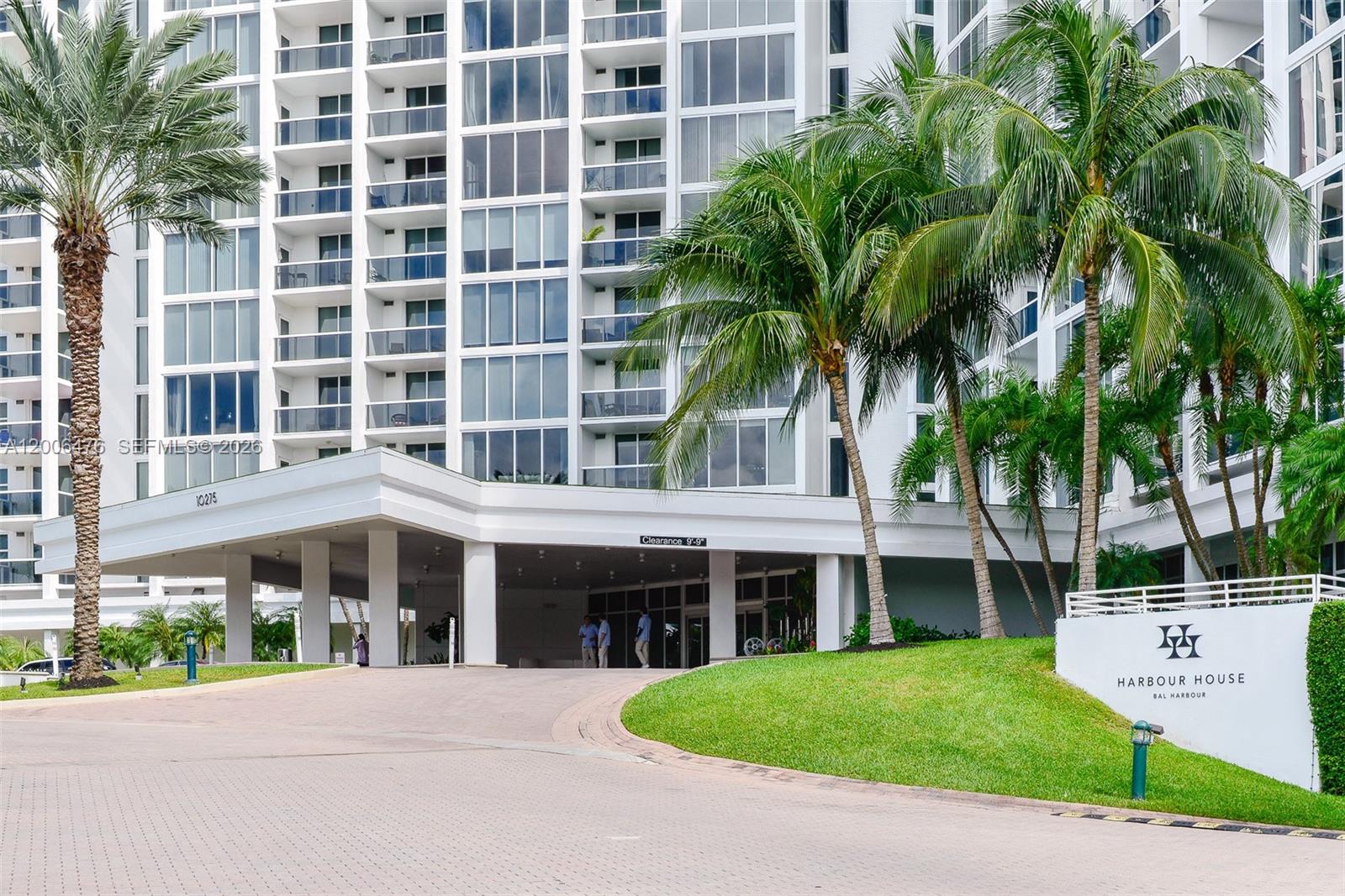 image Harbour House40