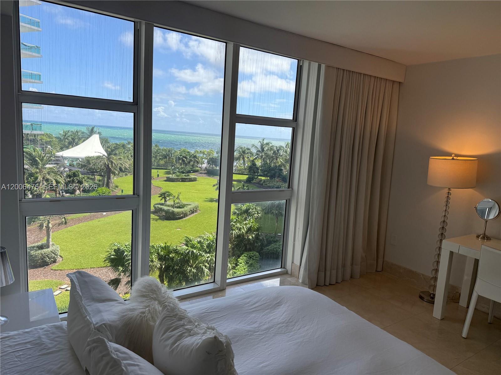 image Harbour House43