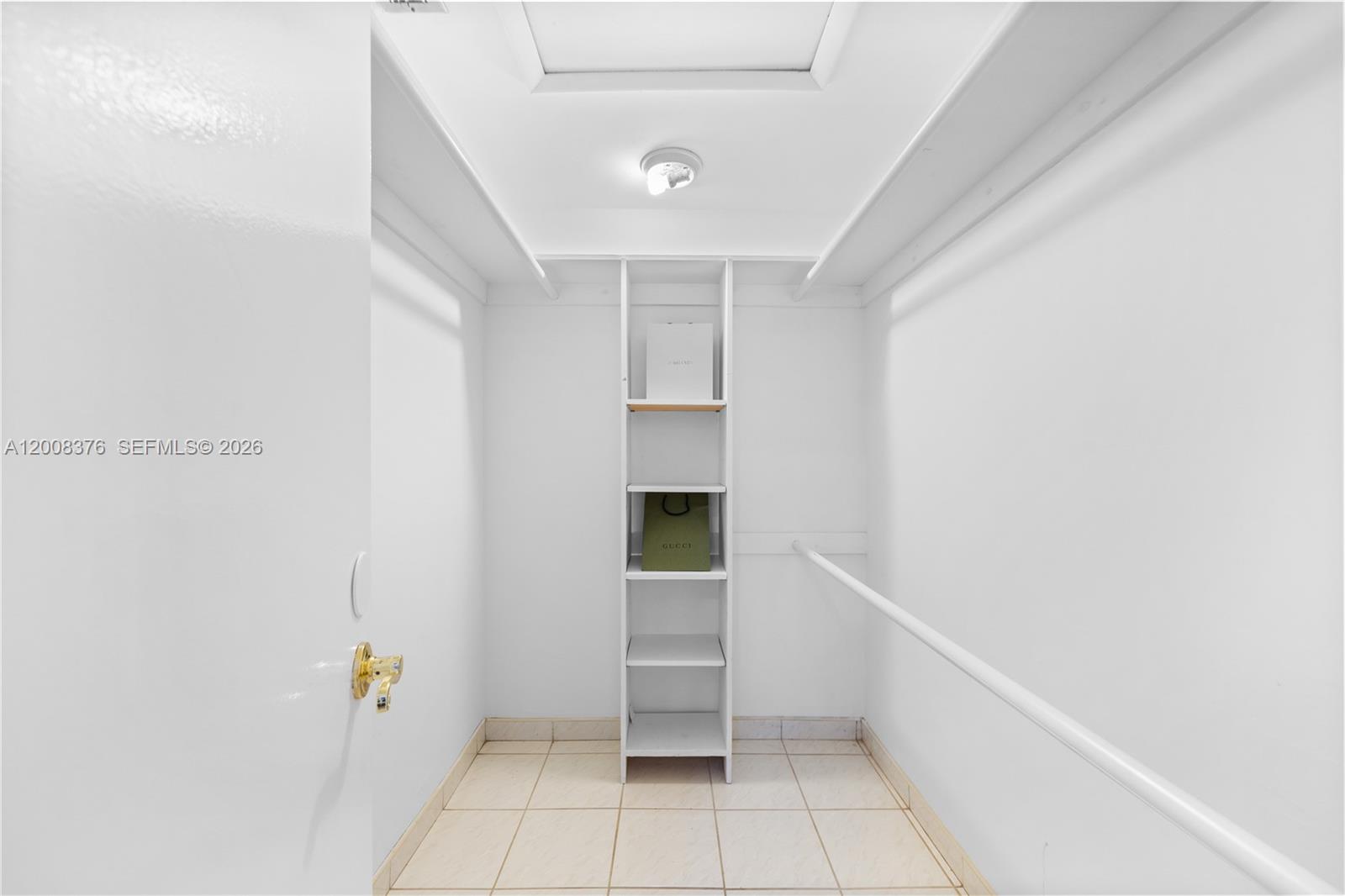 2679 S Parkview Dr Hallandale Beach, FL 33009