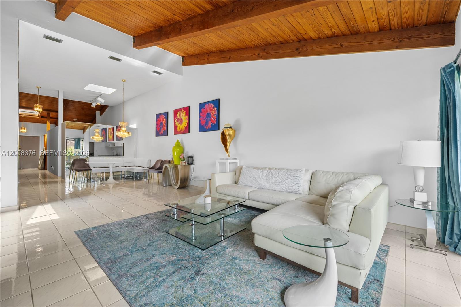 2679 S Parkview Dr Hallandale Beach, FL 33009