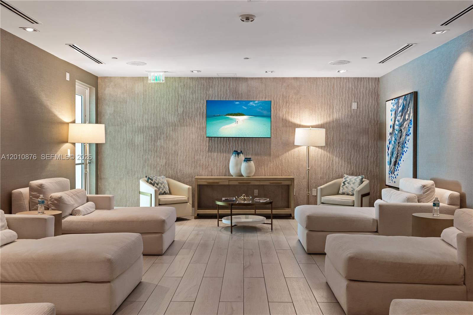 16051 Collins Ave #403 Sunny Isles Beach, FL 33160