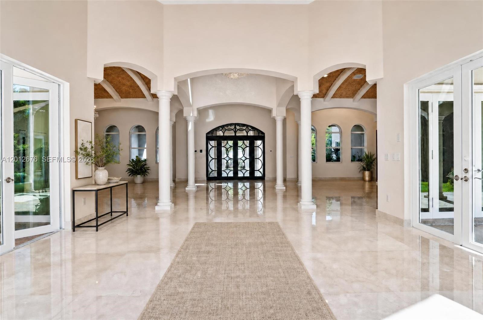 7480 SW 100th St Pinecrest, FL 33156