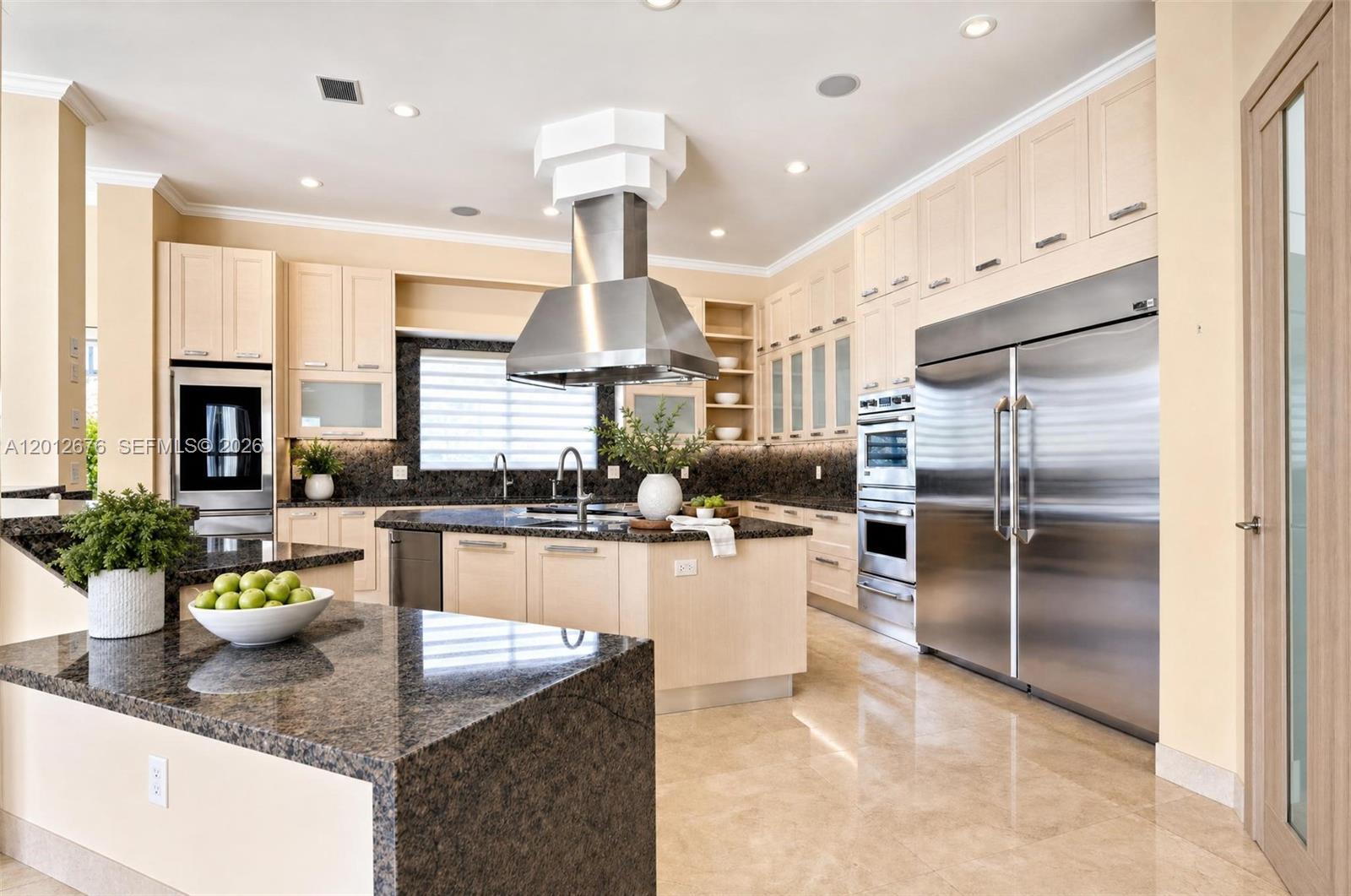 7480 SW 100th St Pinecrest, FL 33156