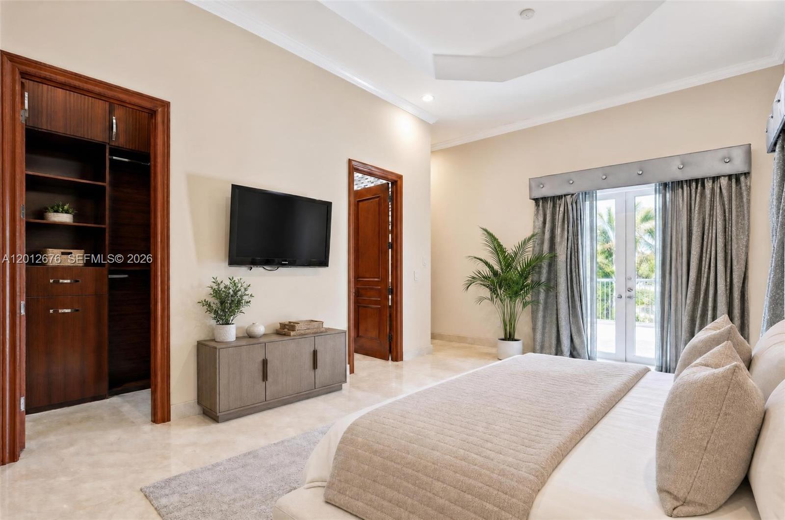 7480 SW 100th St Pinecrest, FL 33156