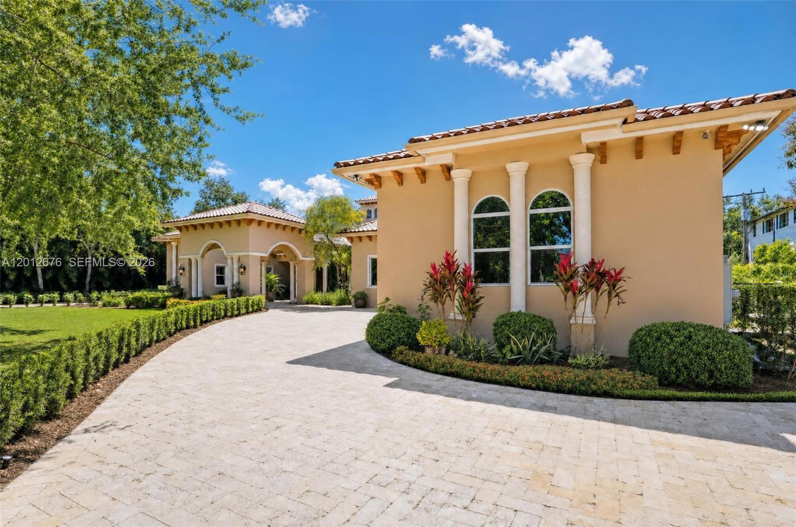 7480 SW 100th St Pinecrest, FL 33156