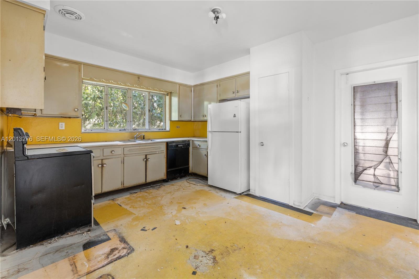 427 Grand Concourse Miami Shores, FL 33138