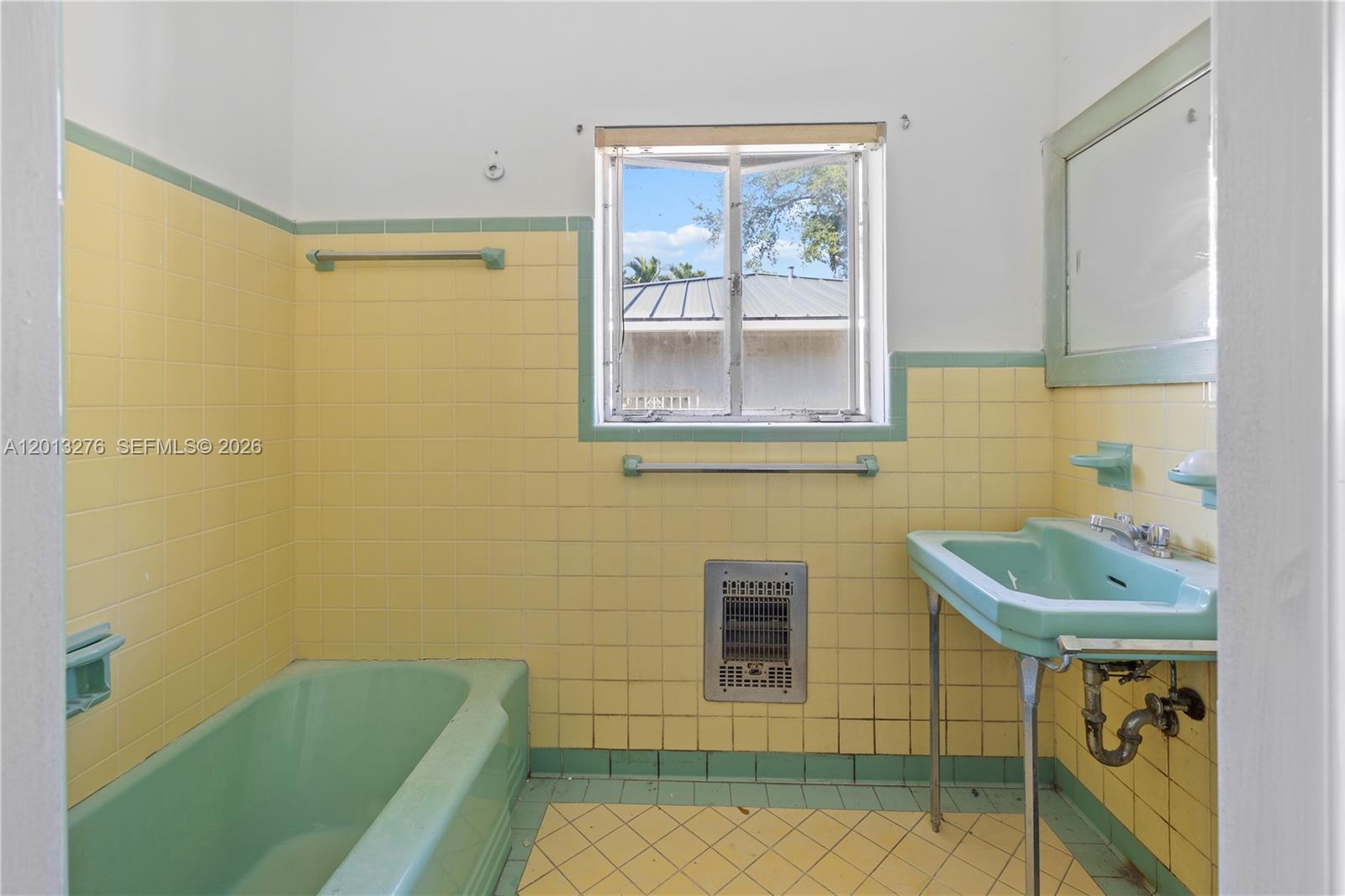427 Grand Concourse Miami Shores, FL 33138