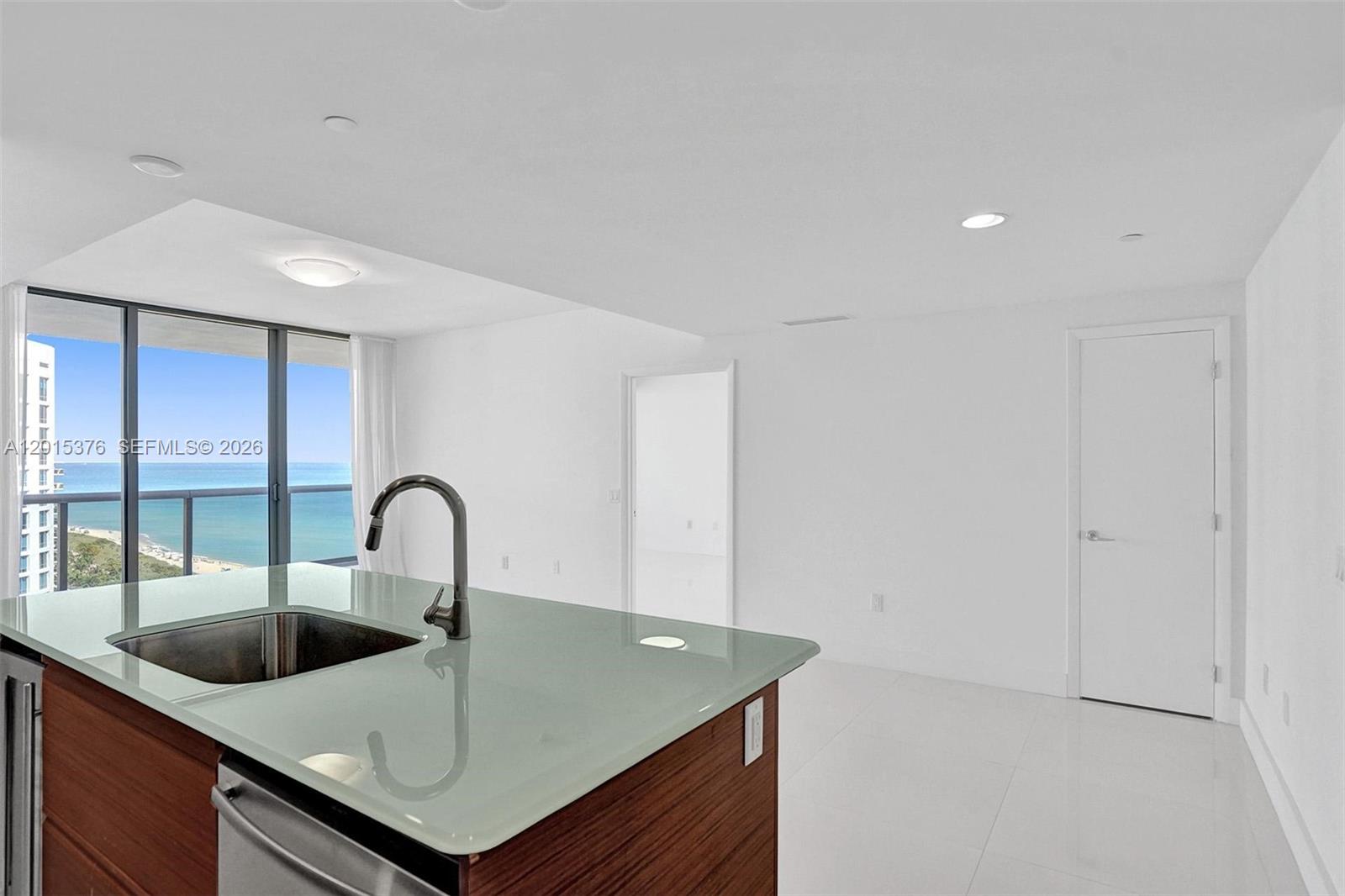 5875 Collins Ave #1803 Miami Beach, FL 33140