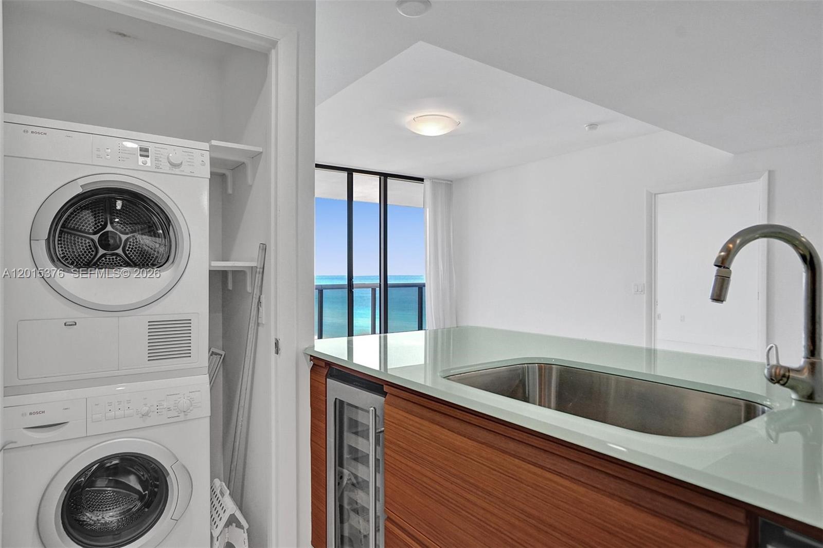 5875 Collins Ave #1803 Miami Beach, FL 33140
