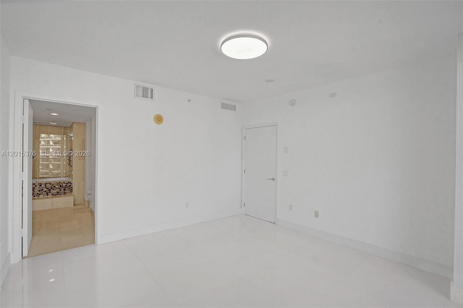 5875 Collins Ave #1803 Miami Beach, FL 33140