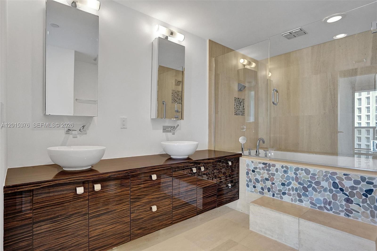 5875 Collins Ave #1803 Miami Beach, FL 33140