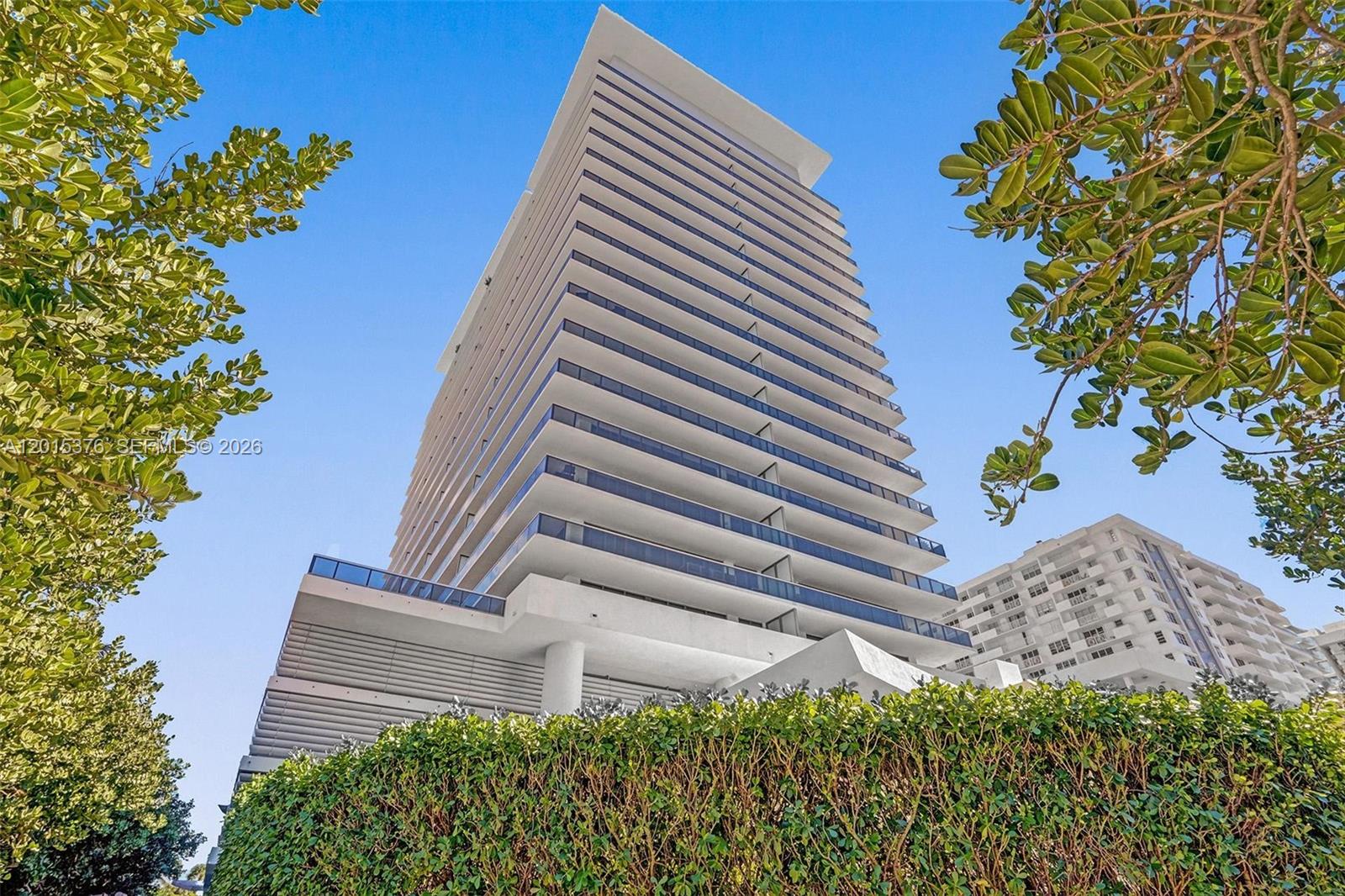 5875 Collins Ave #1803 Miami Beach, FL 33140