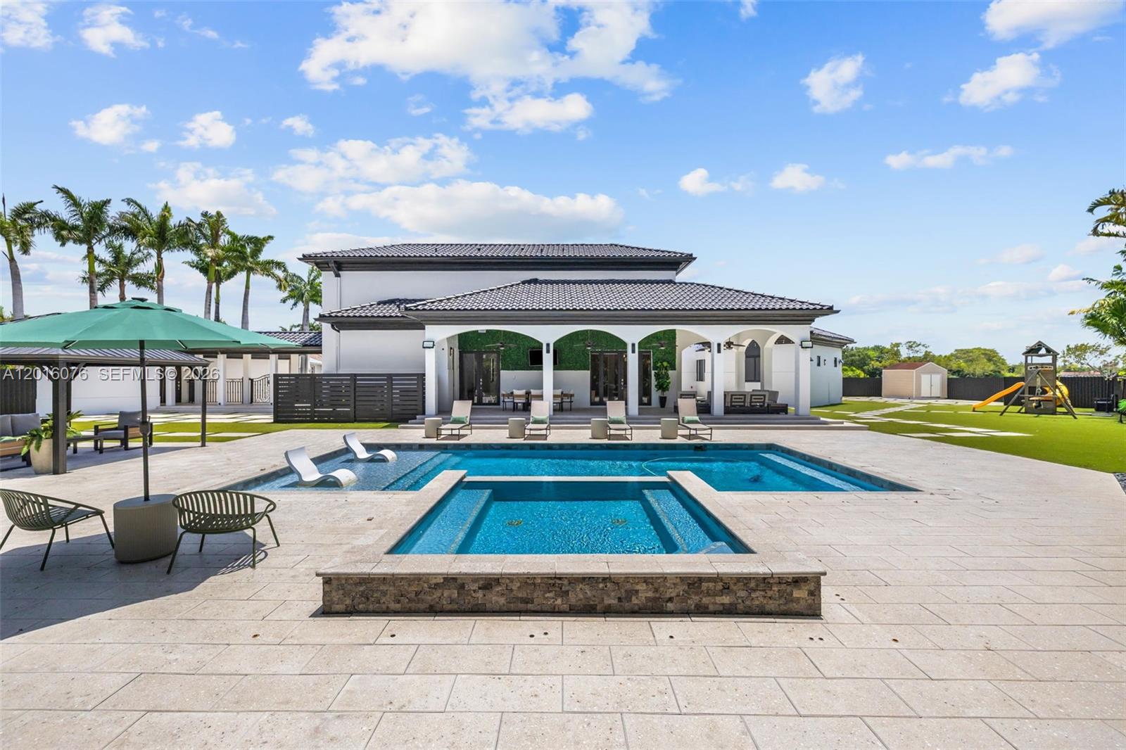 9881 SW 148th Ter Miami, FL 33176