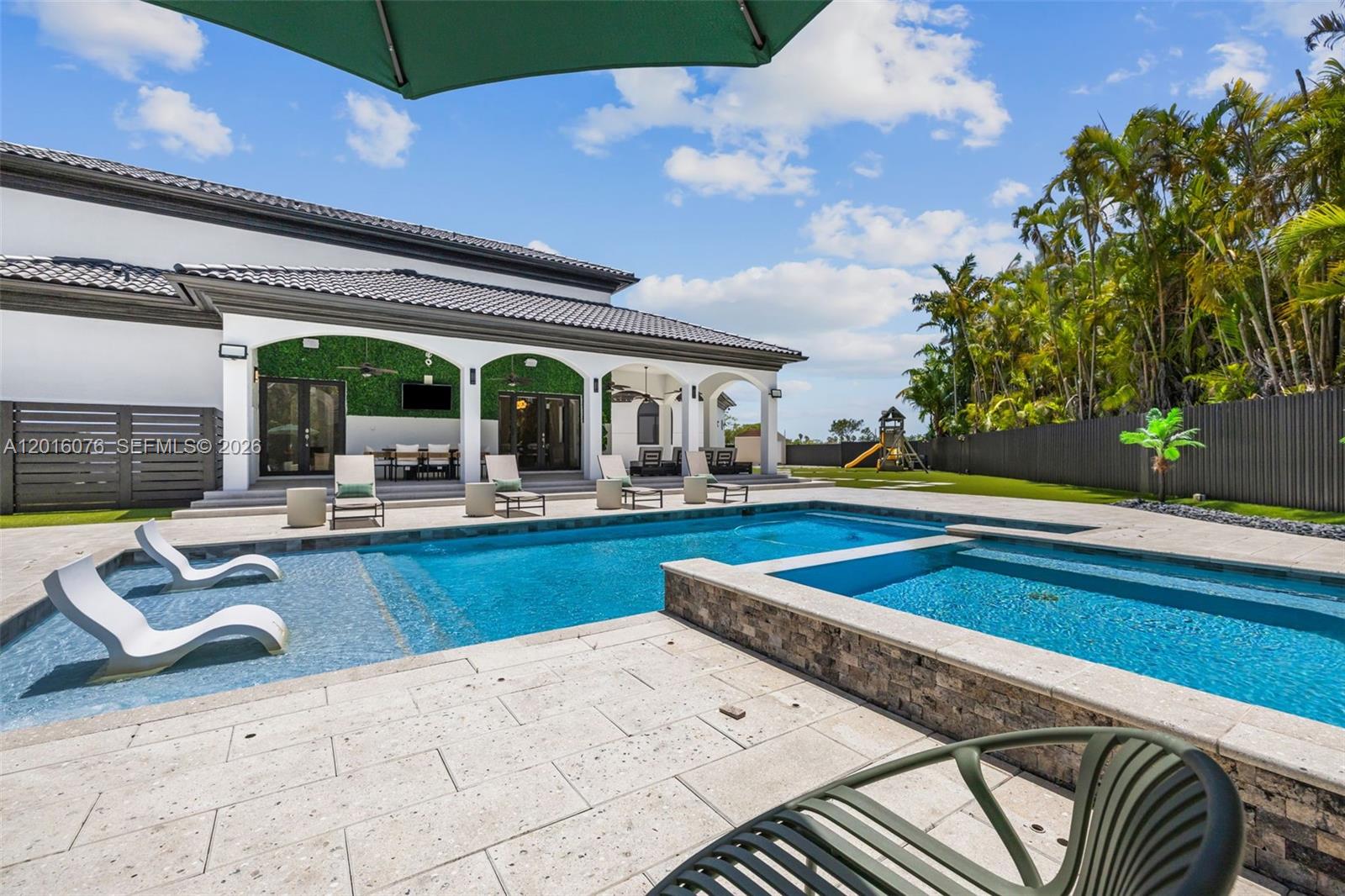 9881 SW 148th Ter Miami, FL 33176