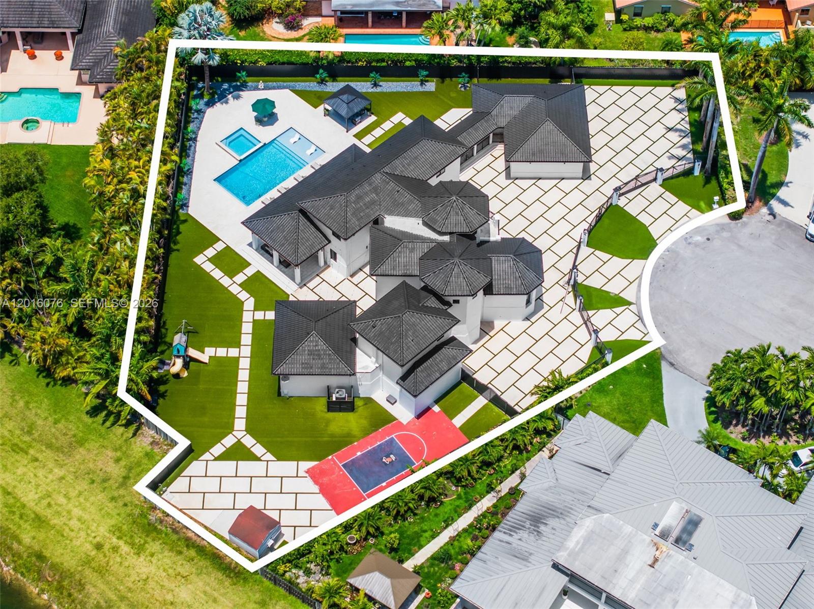 9881 SW 148th Ter Miami, FL 33176