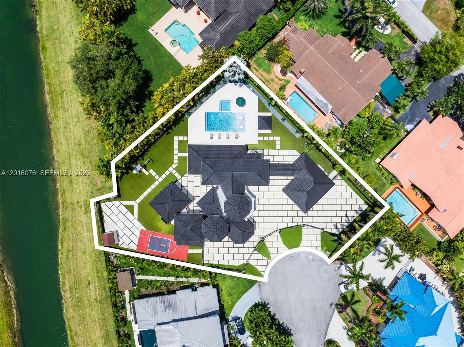 9881 SW 148th Ter Miami, FL 33176