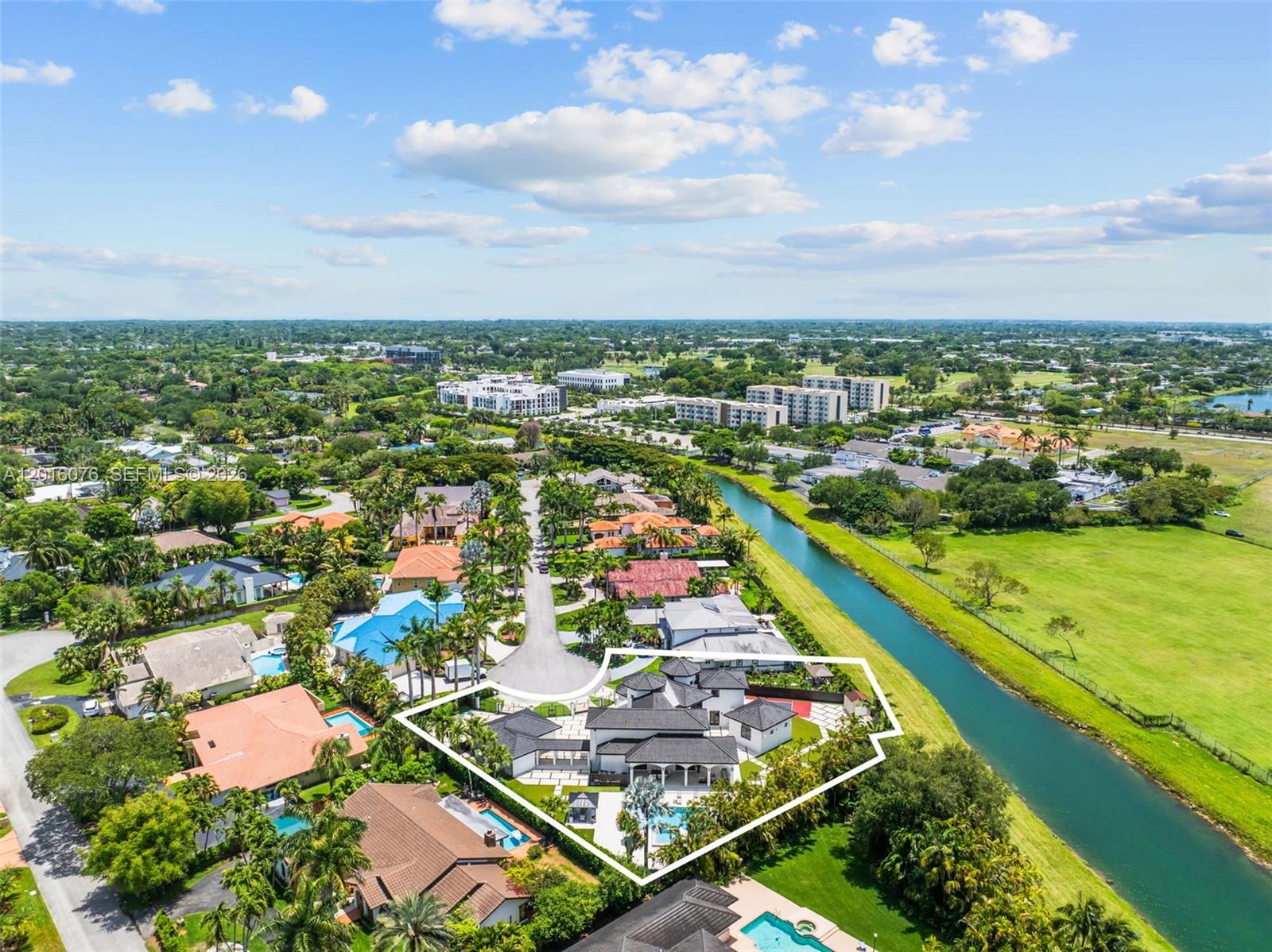9881 SW 148th Ter Miami, FL 33176