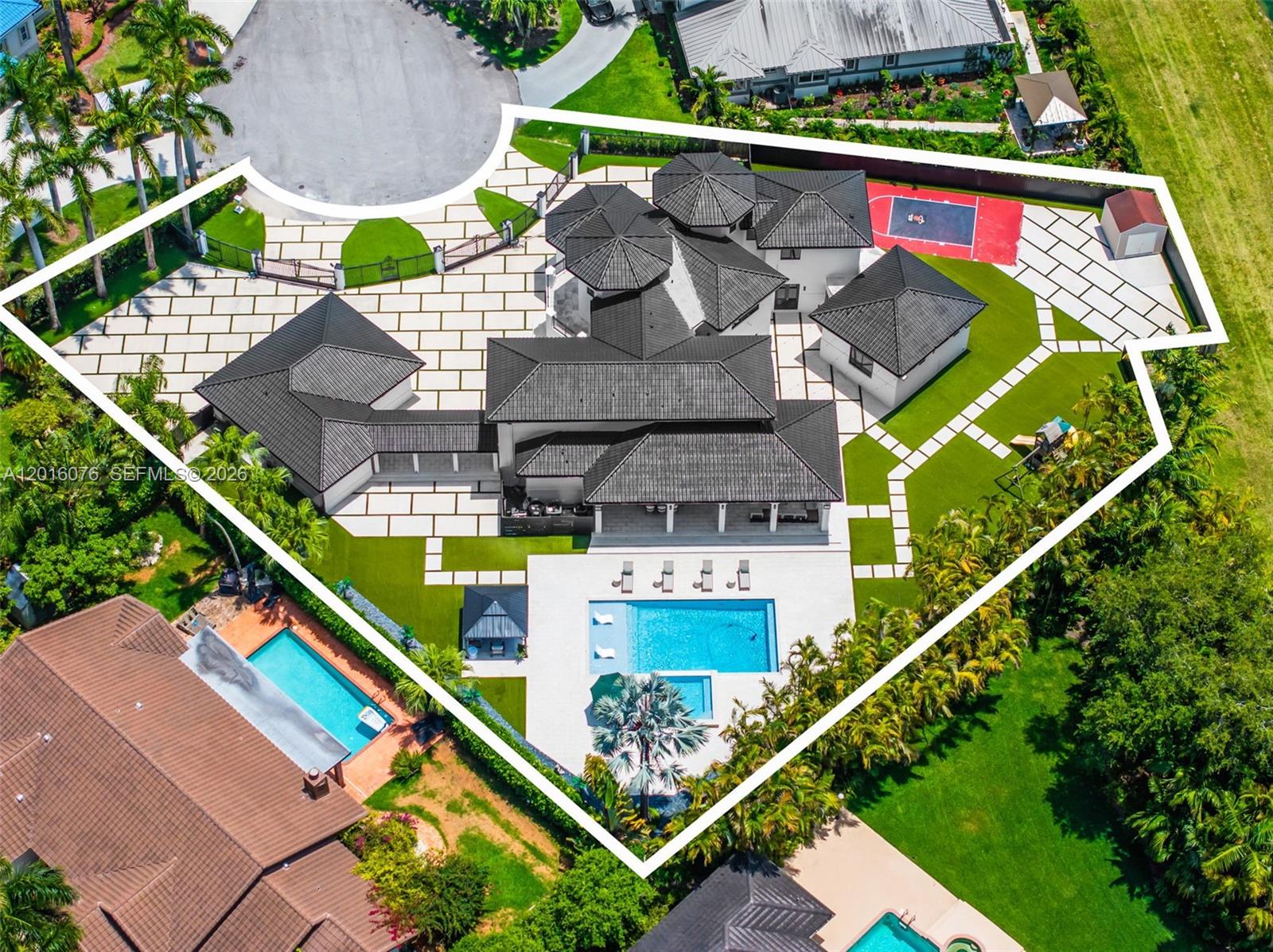 9881 SW 148th Ter Miami, FL 33176