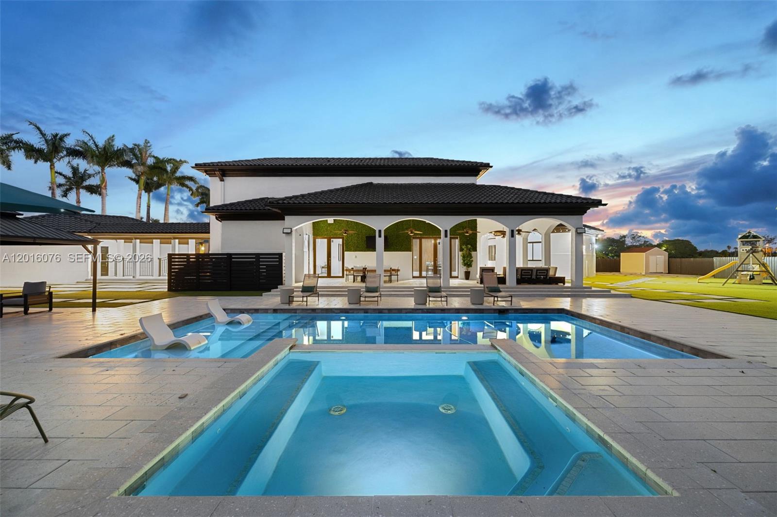 9881 SW 148th Ter Miami, FL 33176