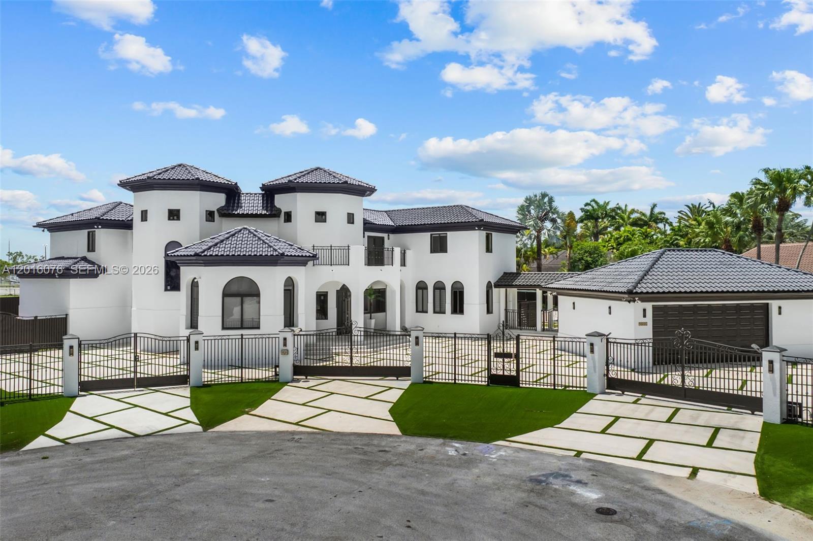 9881 SW 148th Ter Miami, FL 33176