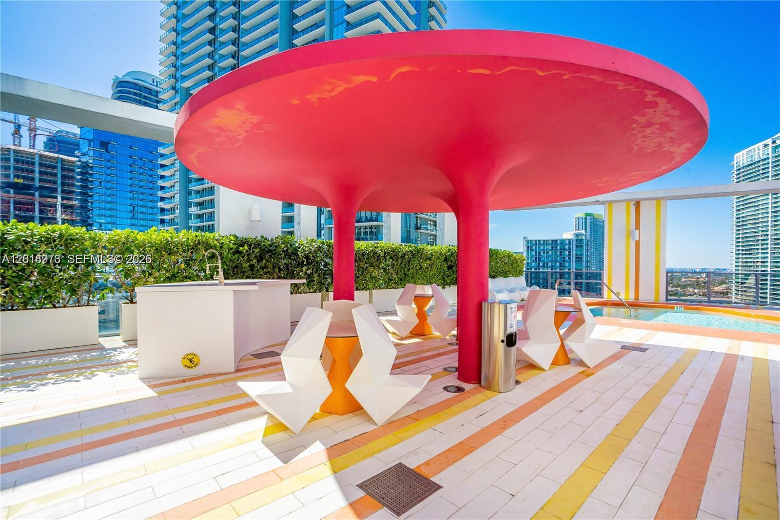 31 SE 6th St #2205 Miami, FL 33131