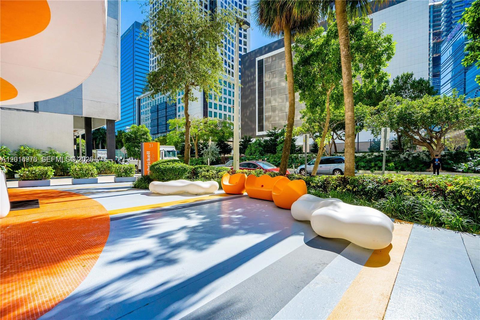 31 SE 6th St #2205 Miami, FL 33131