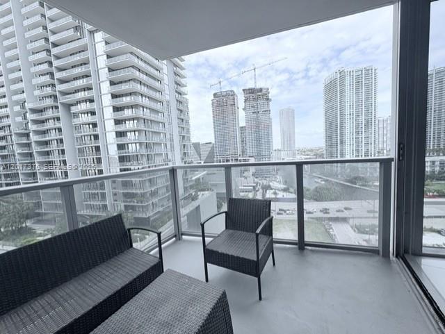 31 SE 6th St #2001 Miami, FL 33131