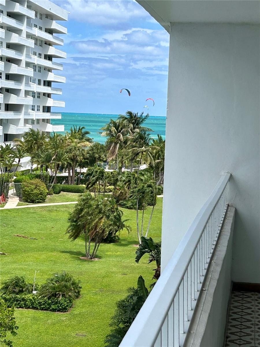 image Commodore Club South0