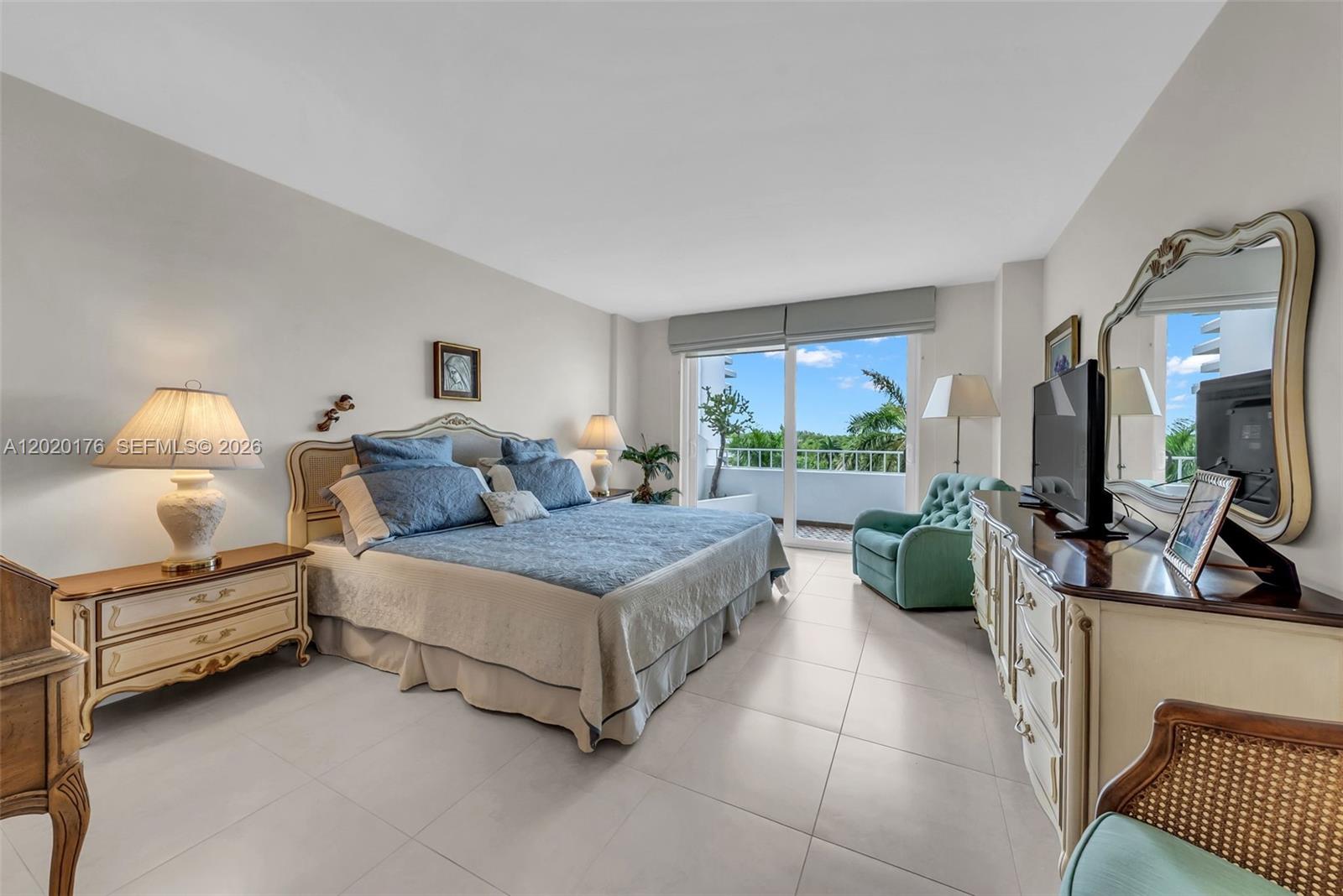 199 Ocean Ln Dr #512 Key Biscayne, FL 33149