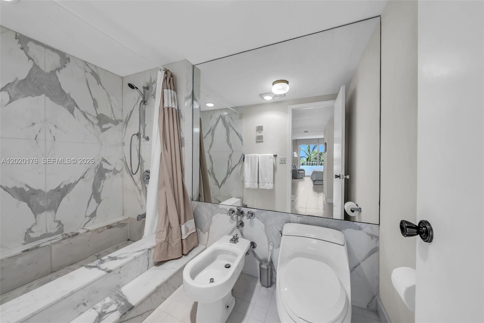 199 Ocean Ln Dr #512 Key Biscayne, FL 33149