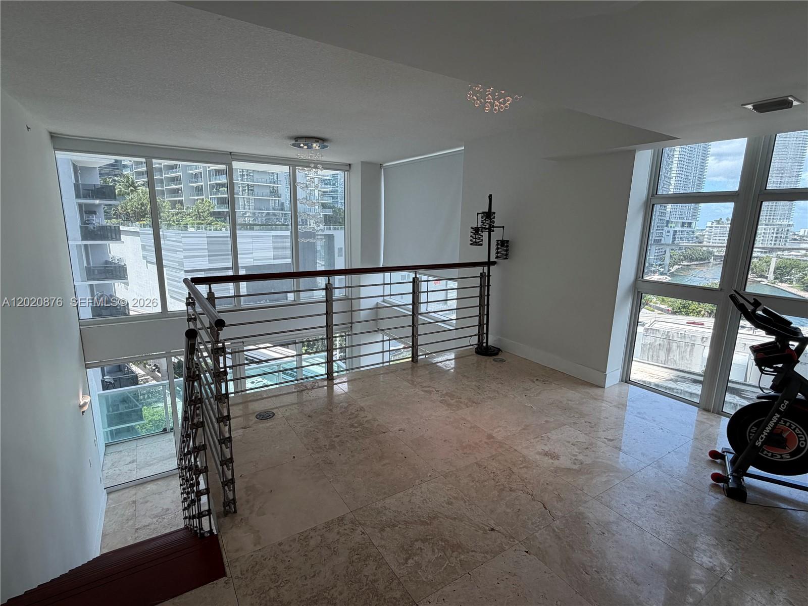 image Brickell on the River South4
