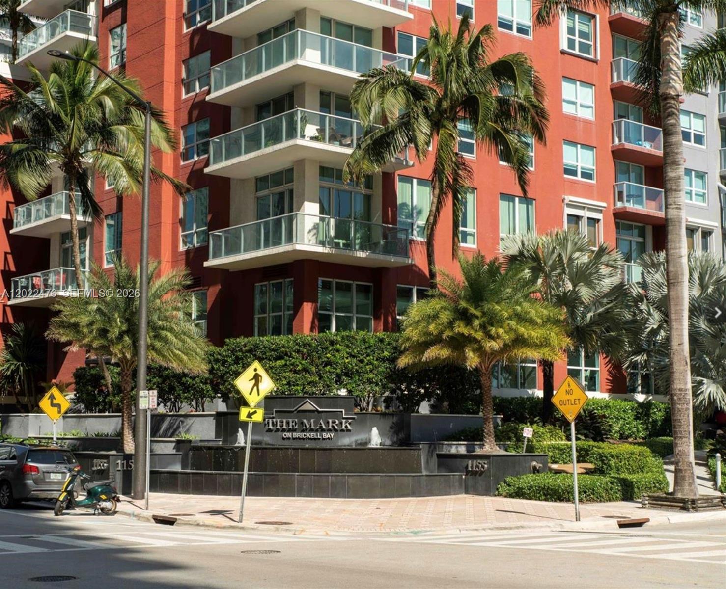 1155 Brickell Bay Dr #1102 Miami, FL 33131