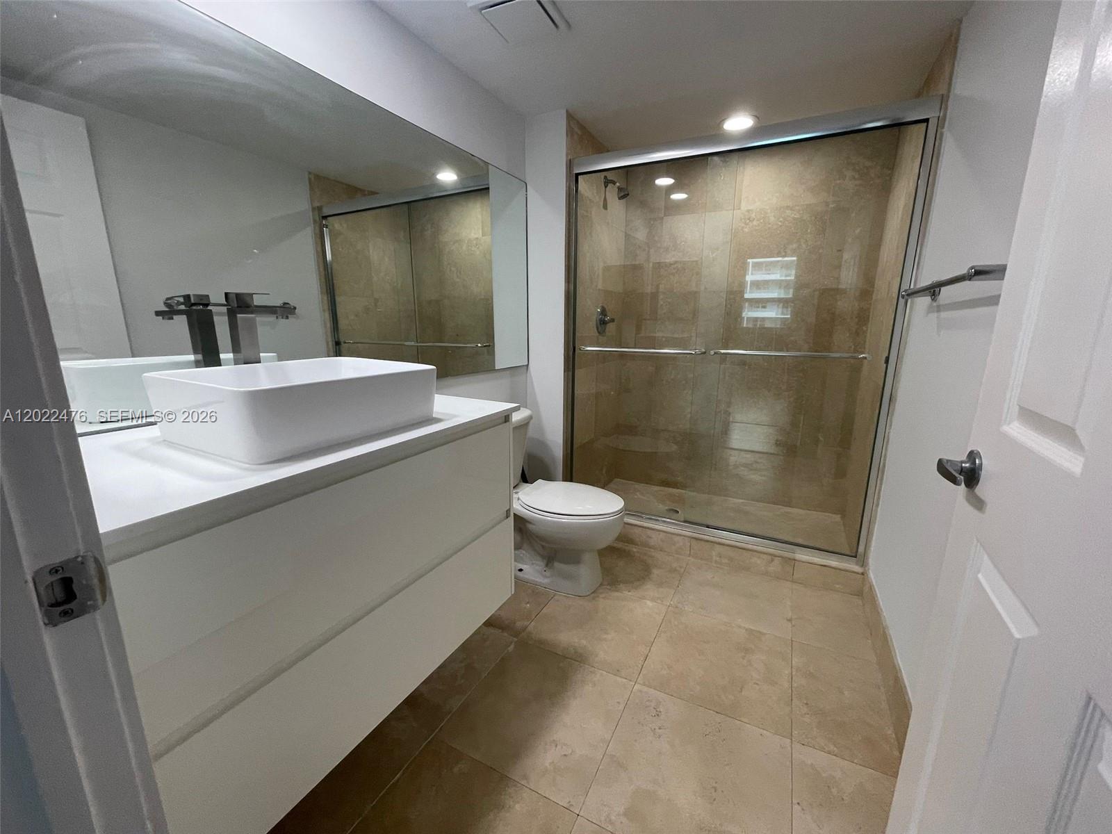 1155 Brickell Bay Dr #1102 Miami, FL 33131
