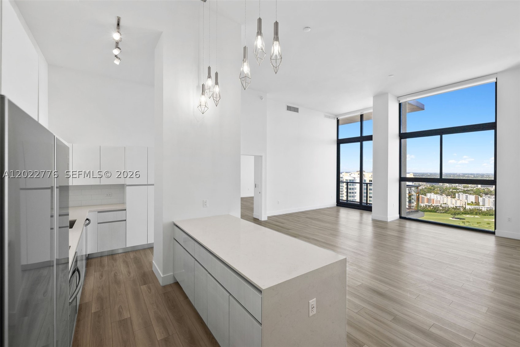101 Diplomat Pkwy #PH2703 Hallandale Beach, FL 33009