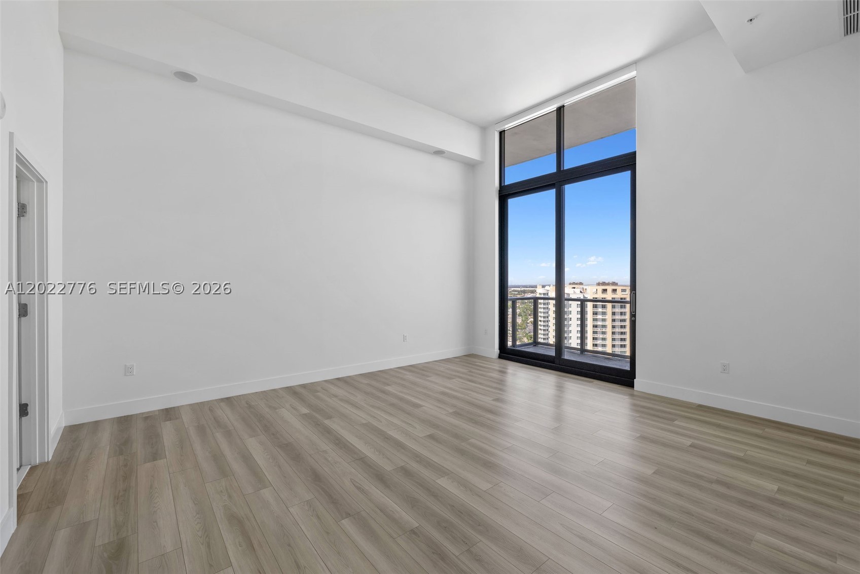 101 Diplomat Pkwy #PH2703 Hallandale Beach, FL 33009