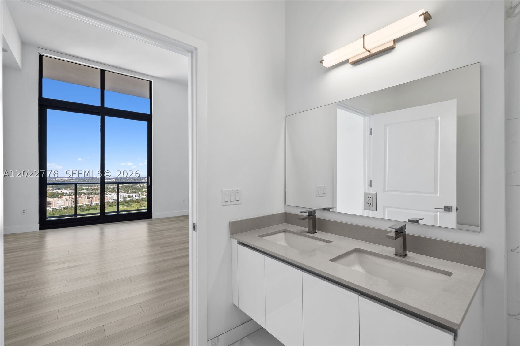 101 Diplomat Pkwy #PH2703 Hallandale Beach, FL 33009