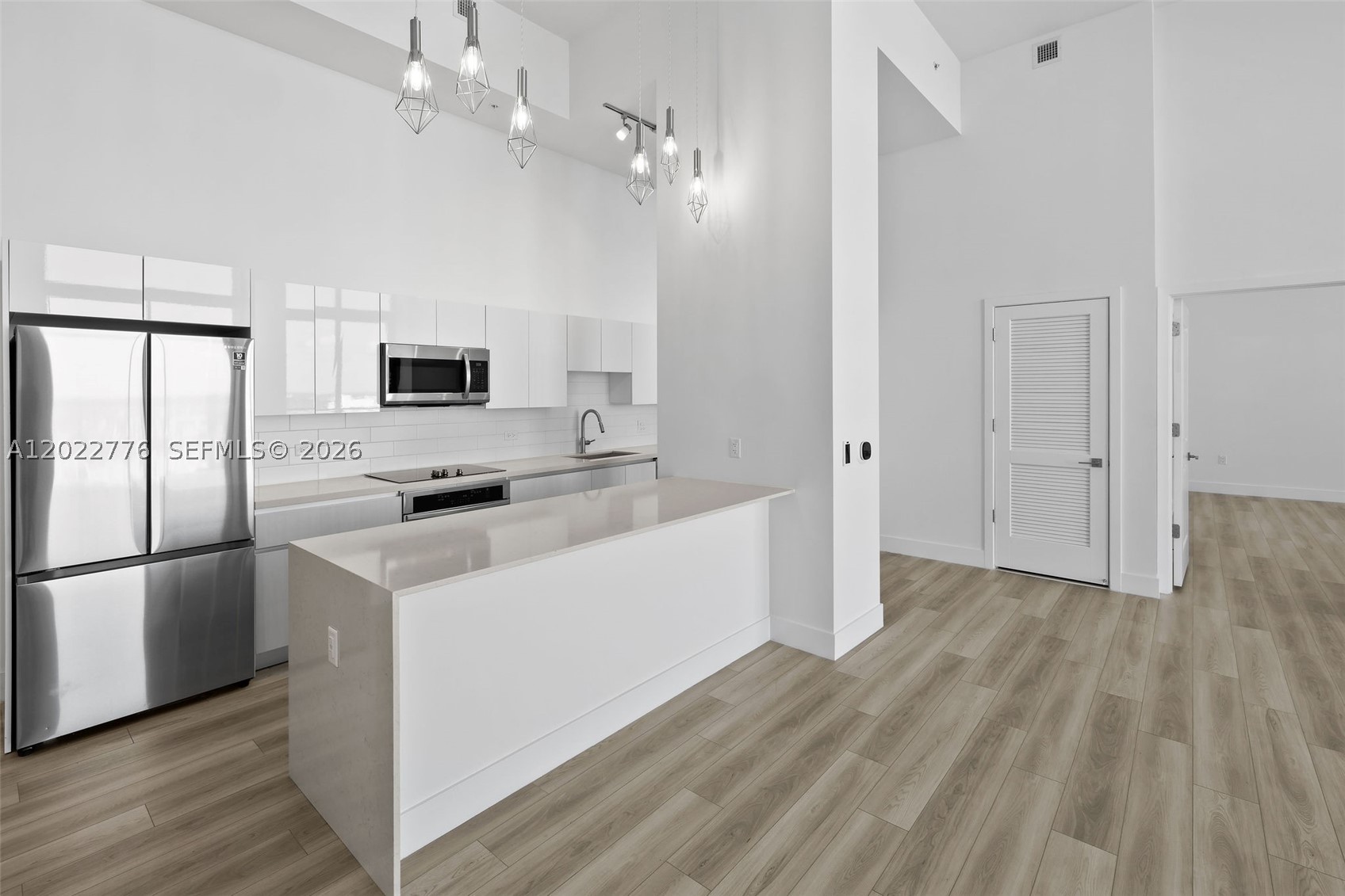 101 Diplomat Pkwy #PH2703 Hallandale Beach, FL 33009