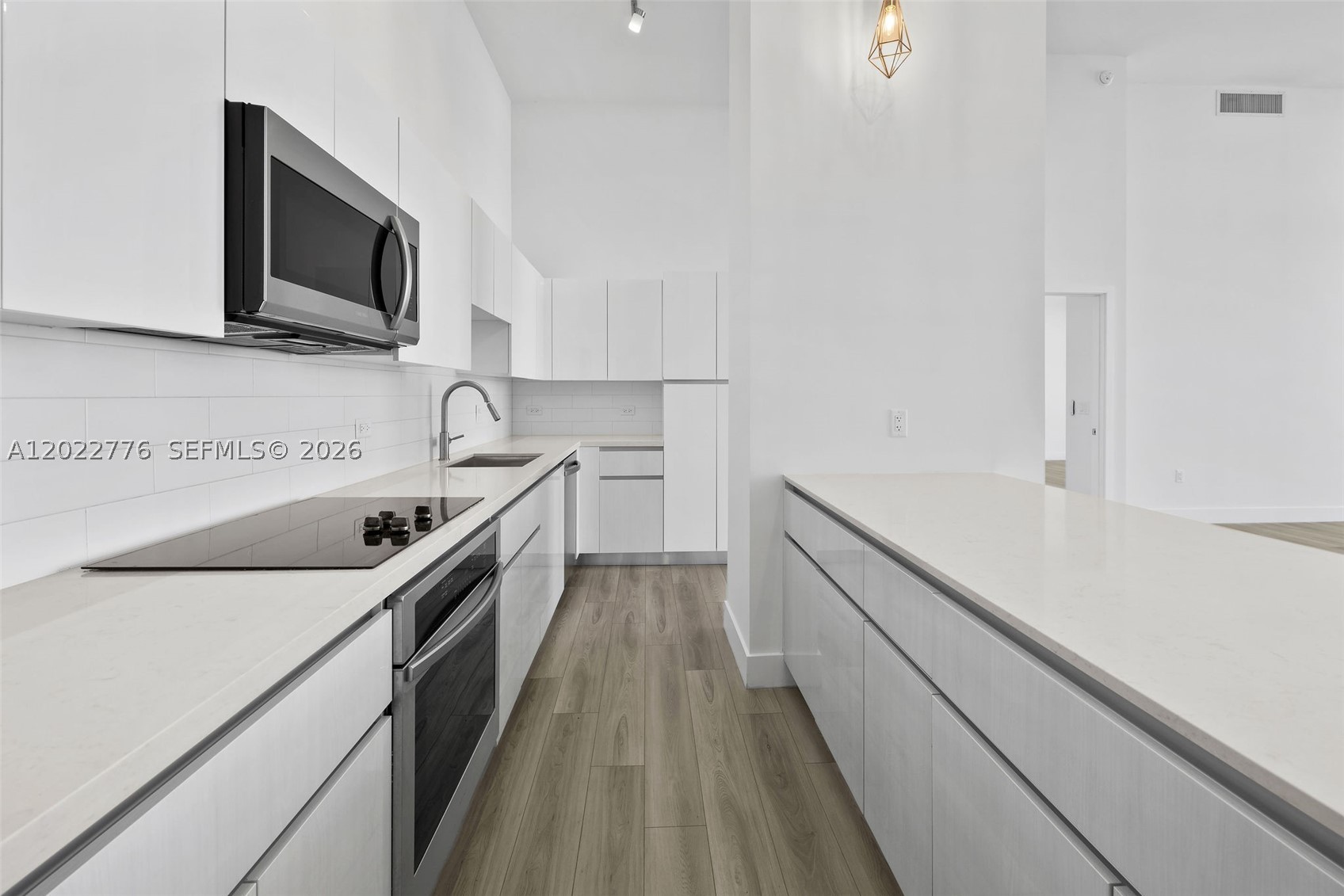 101 Diplomat Pkwy #PH2703 Hallandale Beach, FL 33009